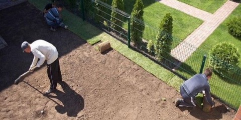 Kako vlastitim rukama izravnati površinu ispod travnjaka u zemlji